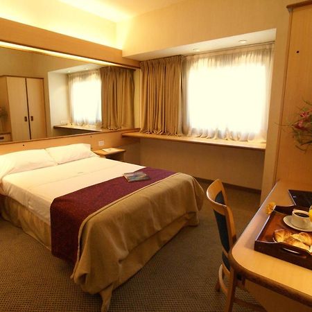 Hotel Aeroparque Inn & Suites Buenos Aires Eksteriør billede