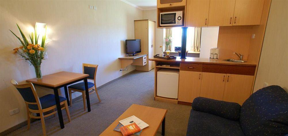 Hotel Aeroparque Inn & Suites Buenos Aires Eksteriør billede