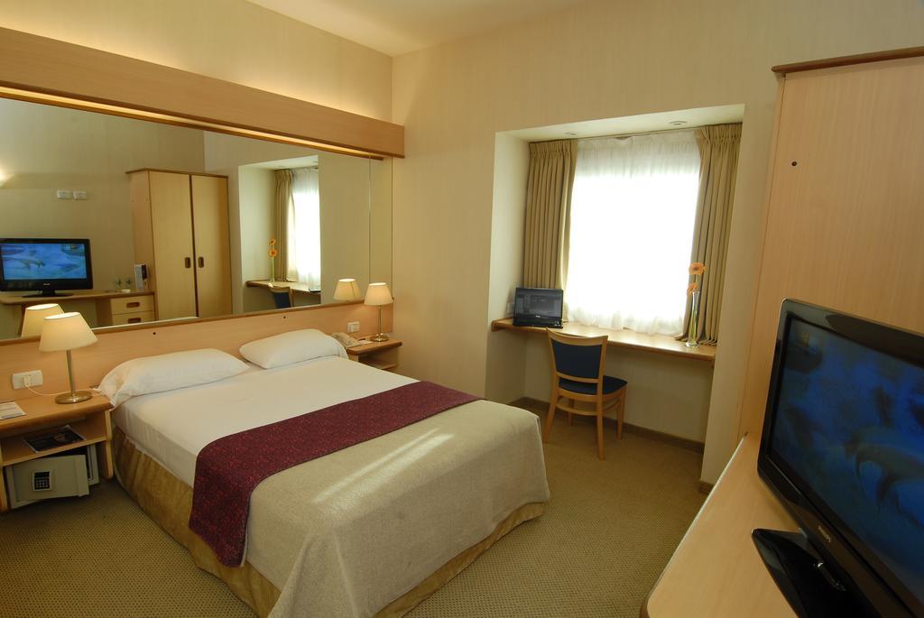 Hotel Aeroparque Inn & Suites Buenos Aires Eksteriør billede