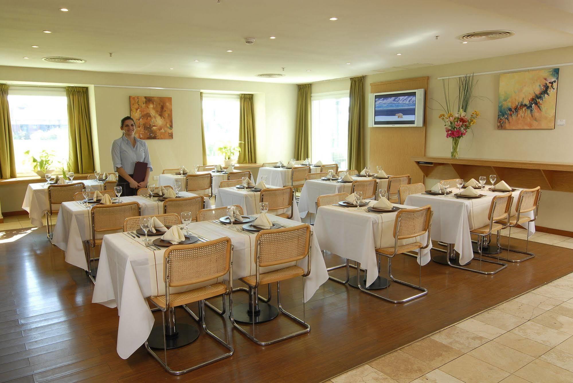 Hotel Aeroparque Inn & Suites Buenos Aires Eksteriør billede