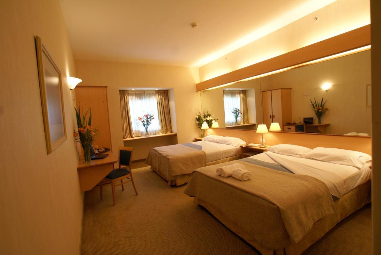 Hotel Aeroparque Inn & Suites Buenos Aires Eksteriør billede